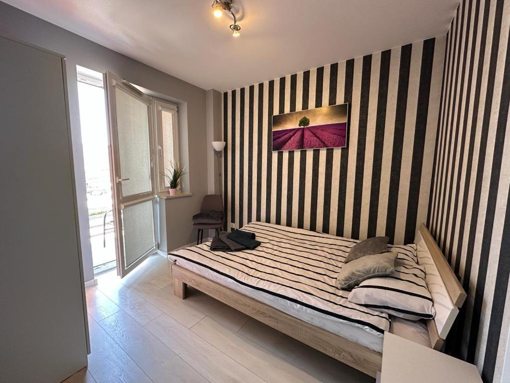 Premium Centrum 900M Targi Kielce 4 Km ภายนอก รูปภาพ
